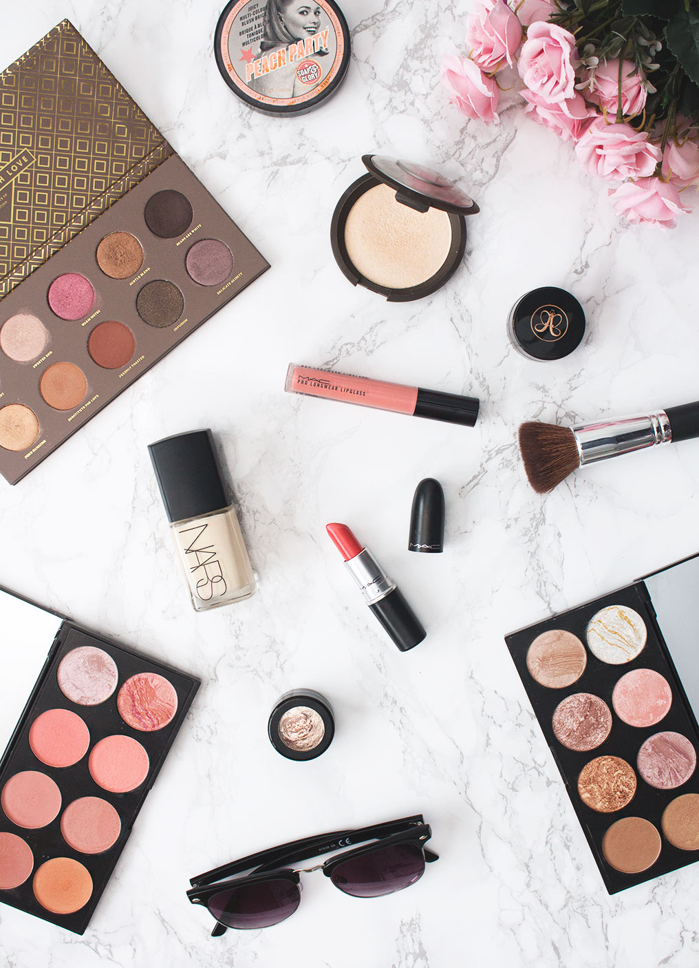 Summer Makeup Bag Essentials.