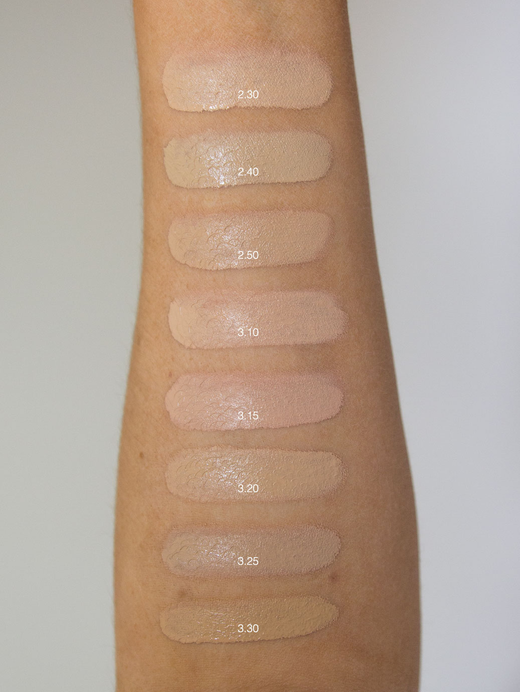 Beauty-Blender-Bounce-Foundation-Swatches-2 Beauty Blender Bounce - Full Review & Swatches.