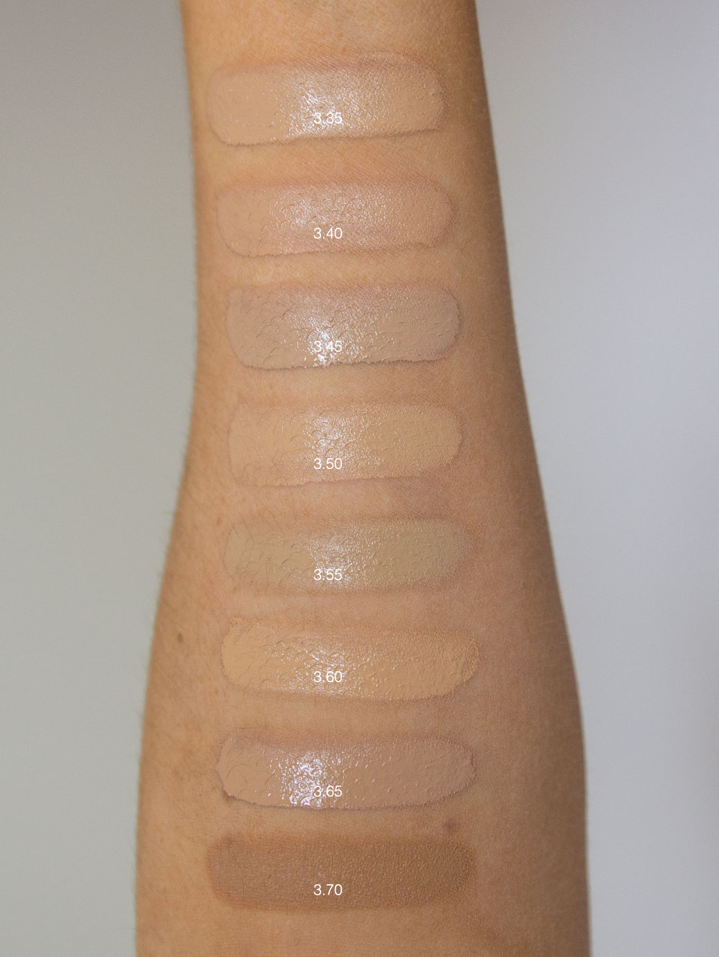 Beauty-Blender-Bounce-Foundation-Swatches-3 Beauty Blender Bounce - Full Review & Swatches.