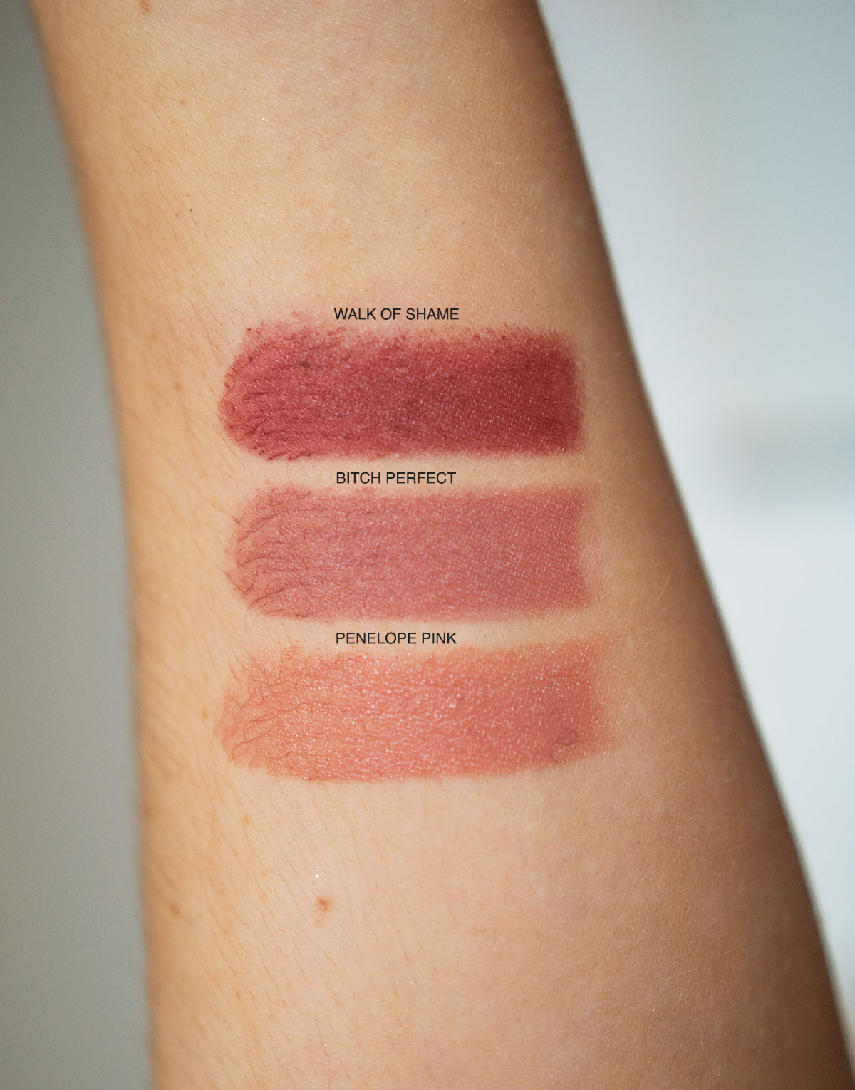 Charlotte-Tilbury-Swatches-1