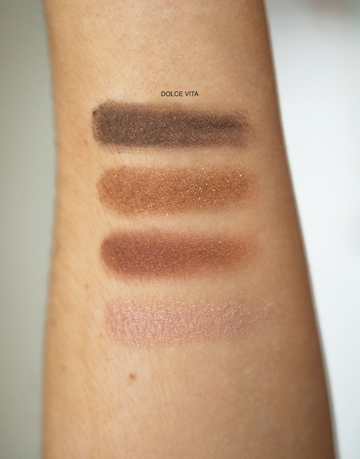 Charlotte-Tilbury-Swatches-3
