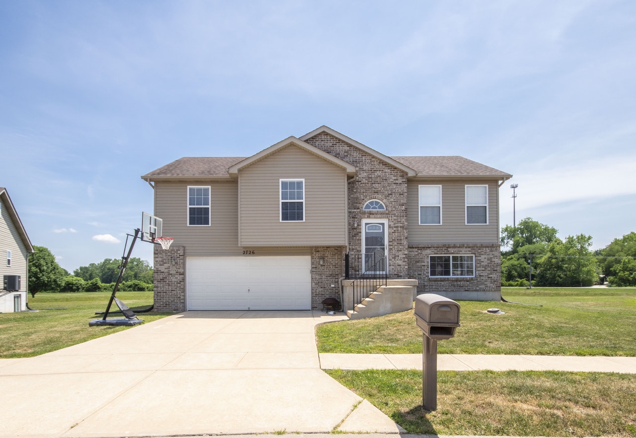 Things You Need To Consider Before Moving House.