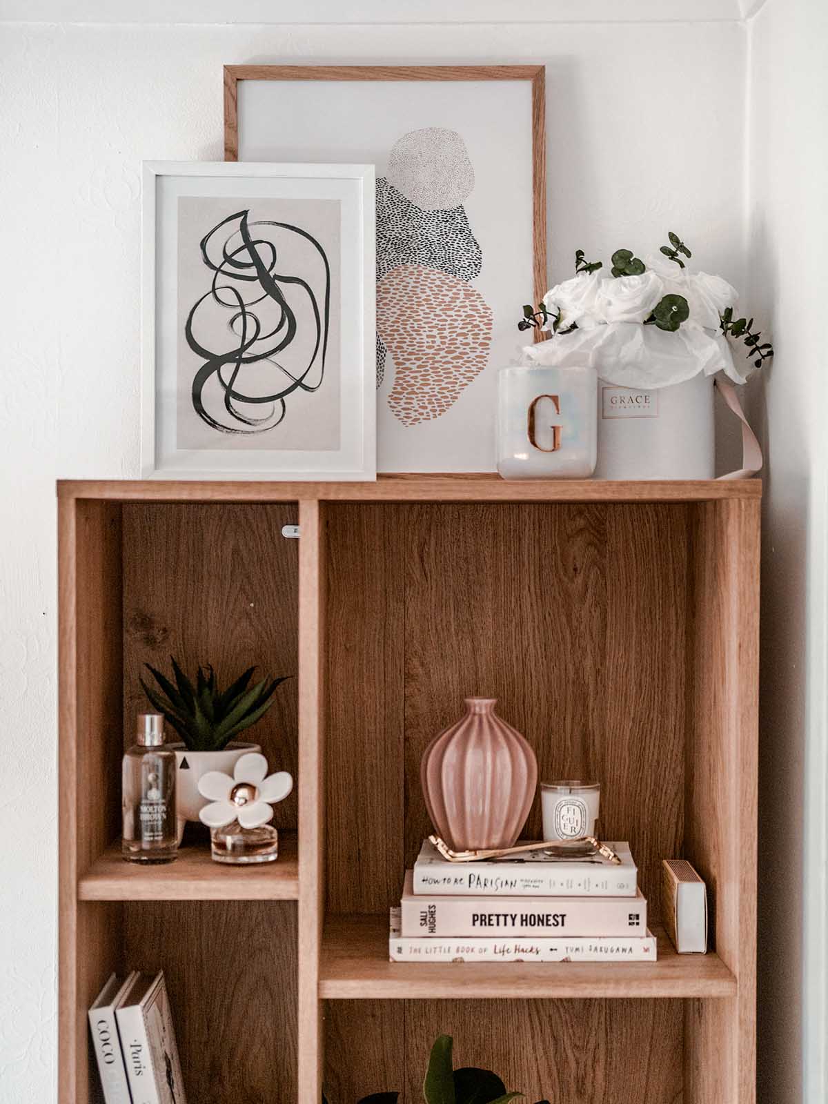 Decorating A Small Bedroom