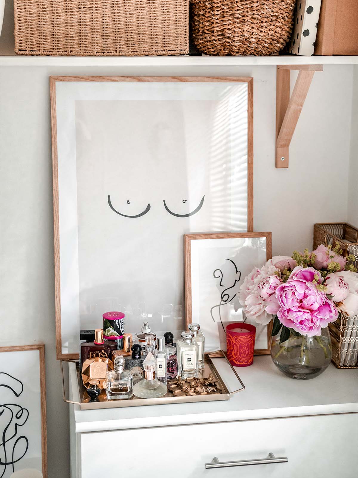 Decorating A Small Bedroom