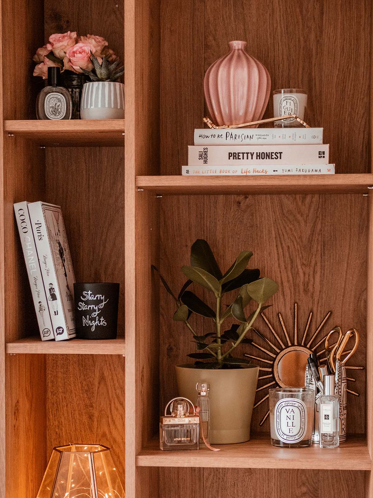 Decorating A Small Bedroom