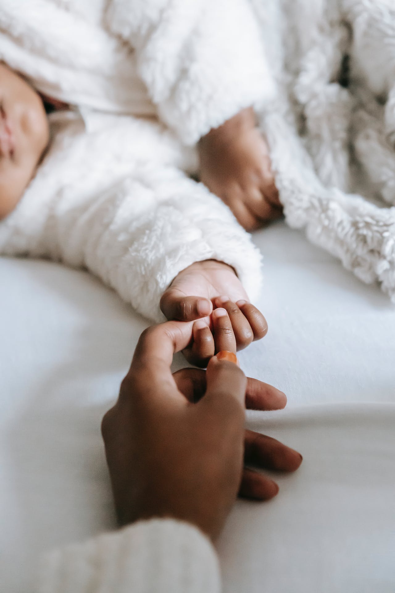 5 Tips for Safe Baby Sleeping.