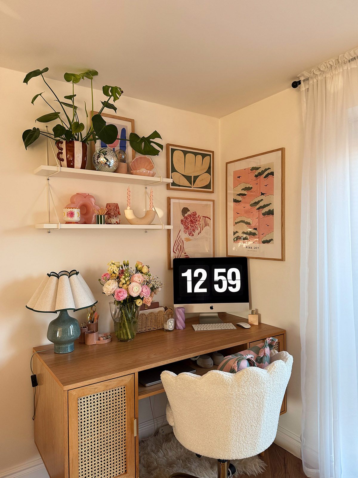 how to add colourful artwork